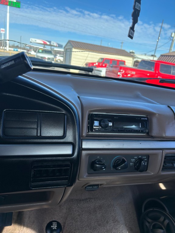1995 Ford F-150 Image 9