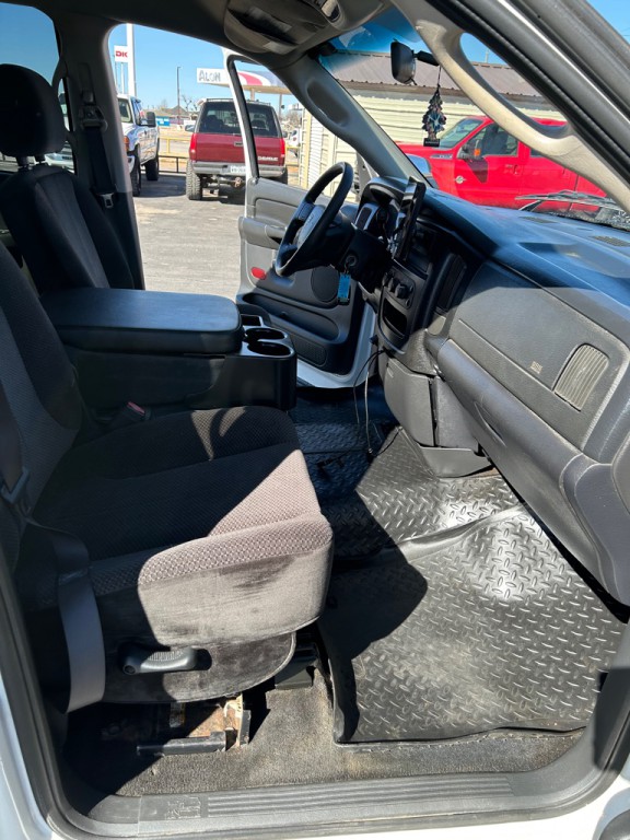 2005 Dodge Ram 2500 Image 9