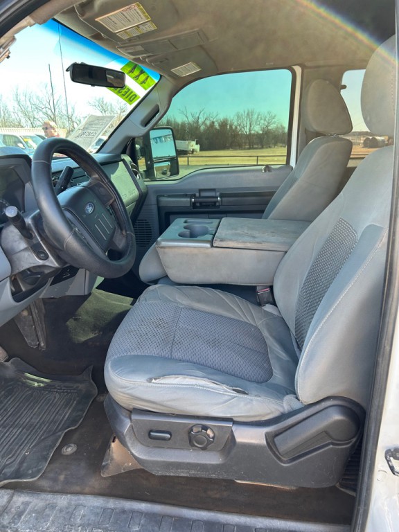 2011 Ford F-350 Image 5
