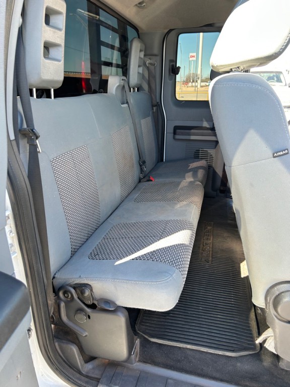 2011 Ford F-350 Image 8
