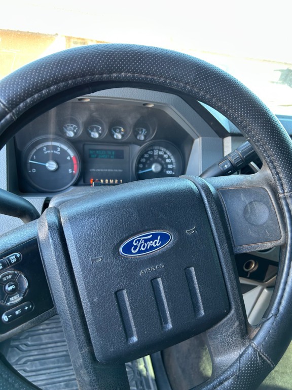 2011 Ford F-350 Image 9