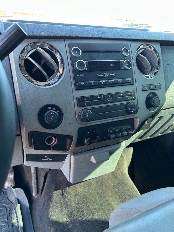 2011 Ford F-350 Image 10
