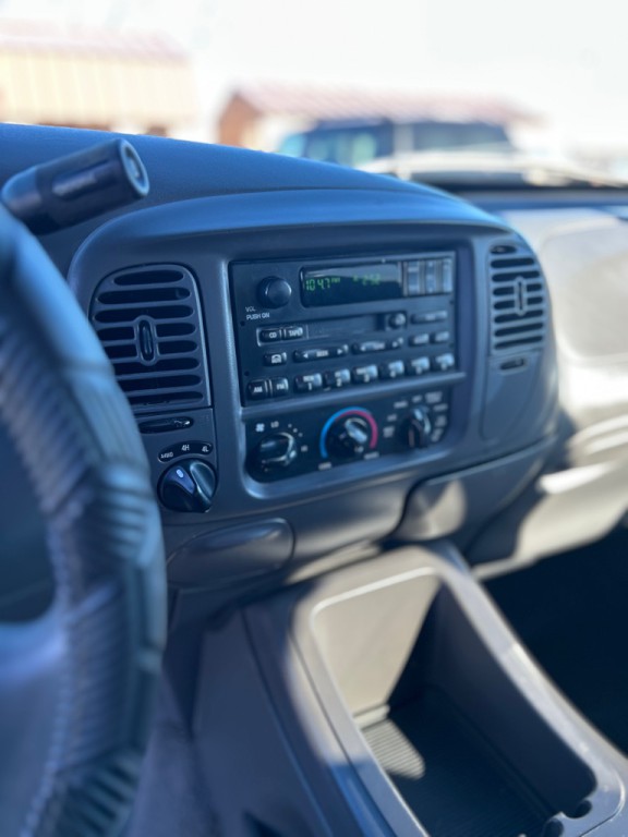 2002 Ford Expedition Image 12