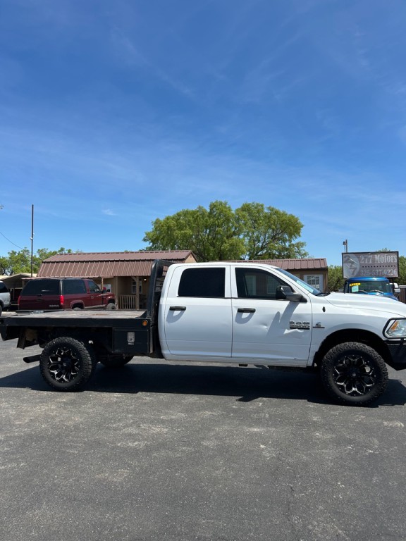 2017 RAM 3500 Image 3