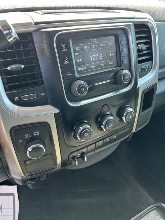 2015 RAM 2500 Image 11