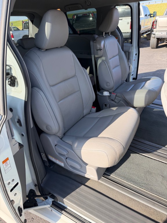 2019 Toyota Sienna Image 10