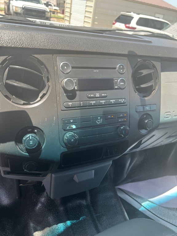 2013 Ford F-350 Image 11