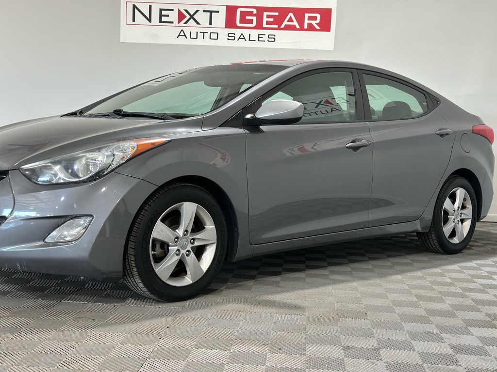 2013 Hyundai Elantra Image 5