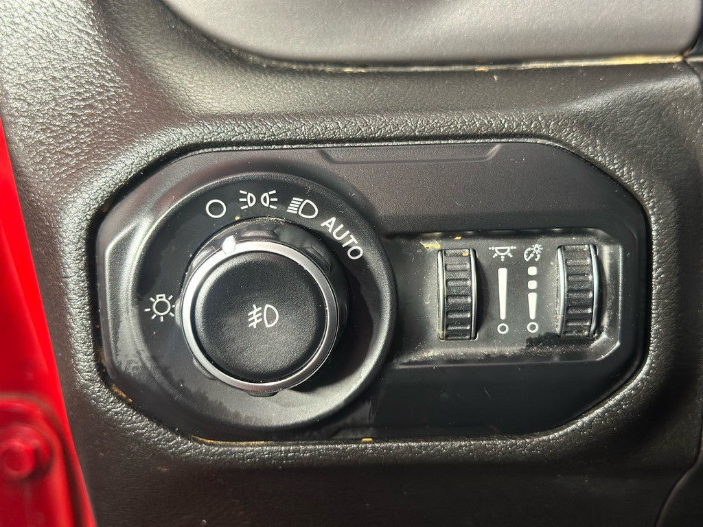 2019 Jeep Wrangler Unlimited Image 32
