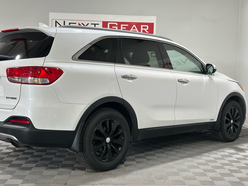 2016 Kia Sorento Image 10