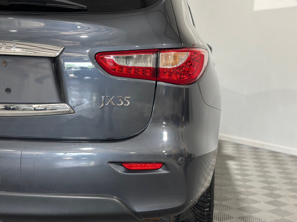 2013 INFINITI JX35 Image 10