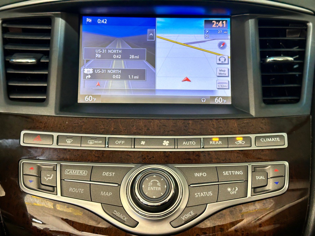 2013 INFINITI JX35 Image 19
