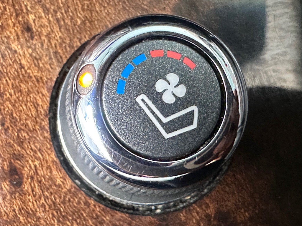 2013 INFINITI JX35 Image 28