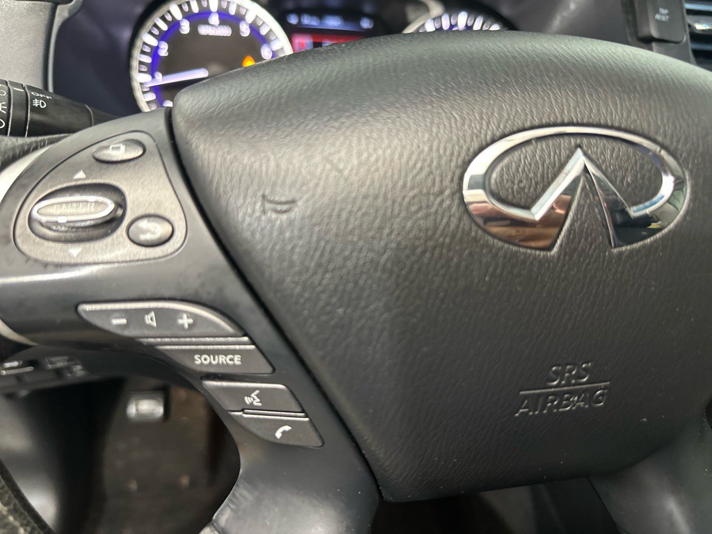 2013 INFINITI JX35 Image 33