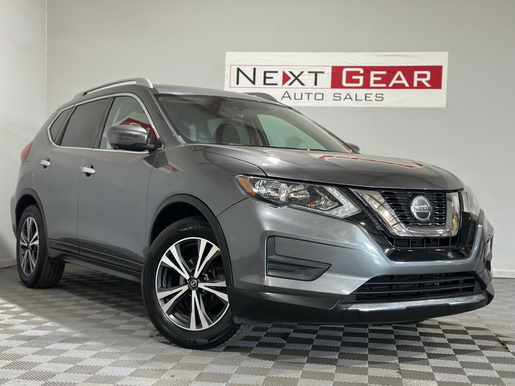 2019 Nissan Rogue Image 1