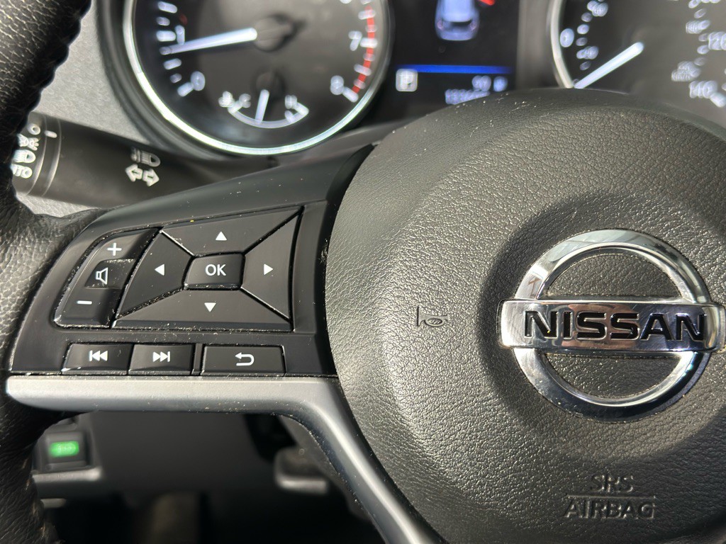 2019 Nissan Rogue Image 32