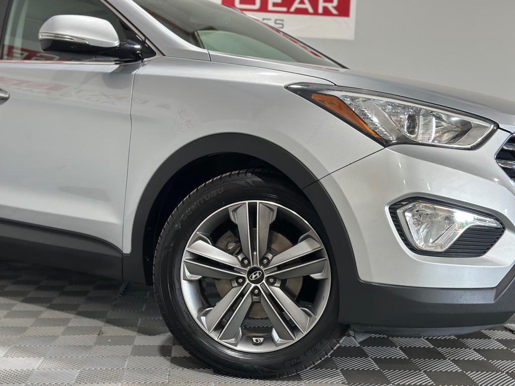 2014 Hyundai Santa Fe Image 3