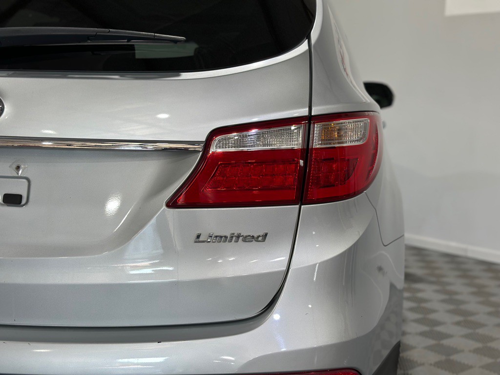 2014 Hyundai Santa Fe Image 11