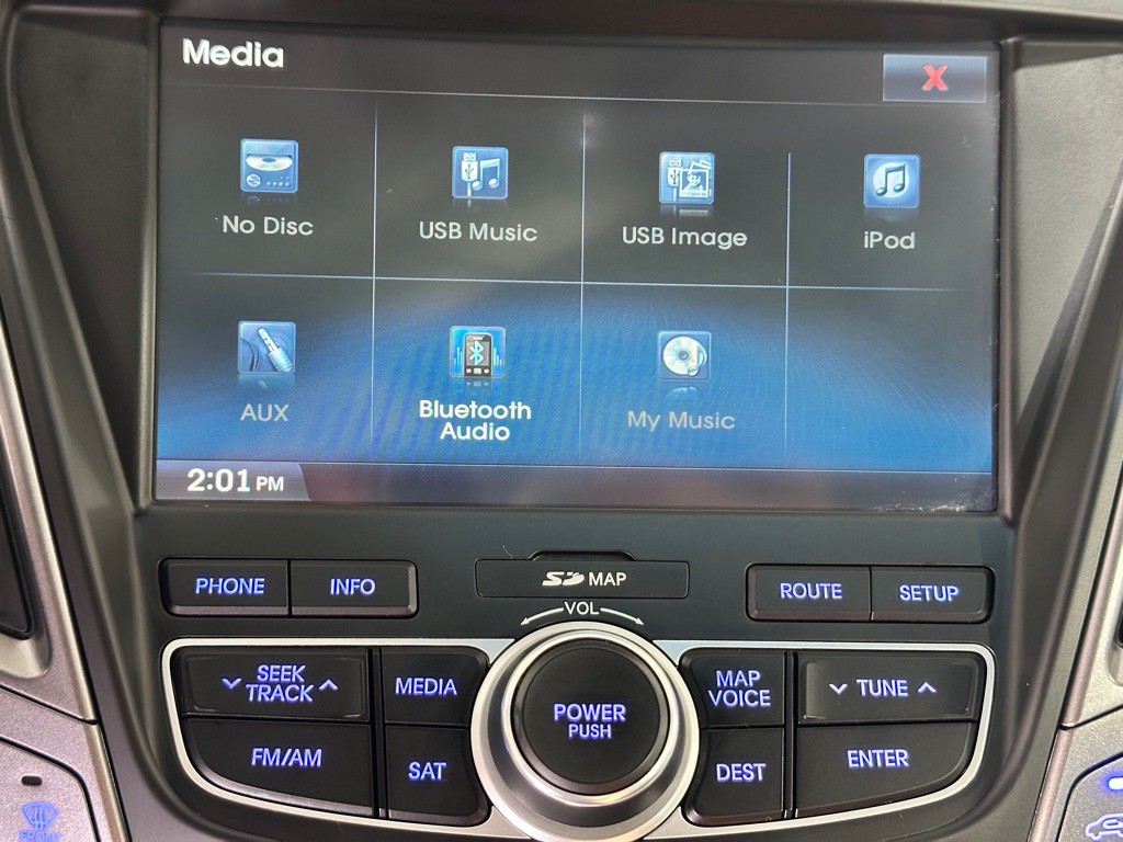 2014 Hyundai Santa Fe Image 19