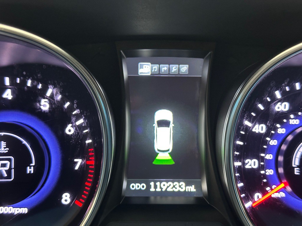 2014 Hyundai Santa Fe Image 26