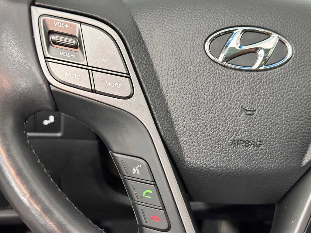 2014 Hyundai Santa Fe Image 36
