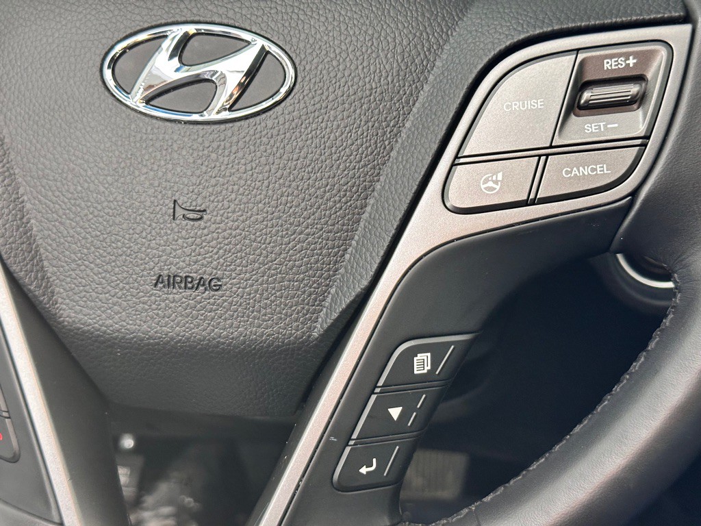 2014 Hyundai Santa Fe Image 37