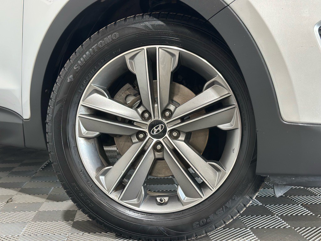 2014 Hyundai Santa Fe Image 50