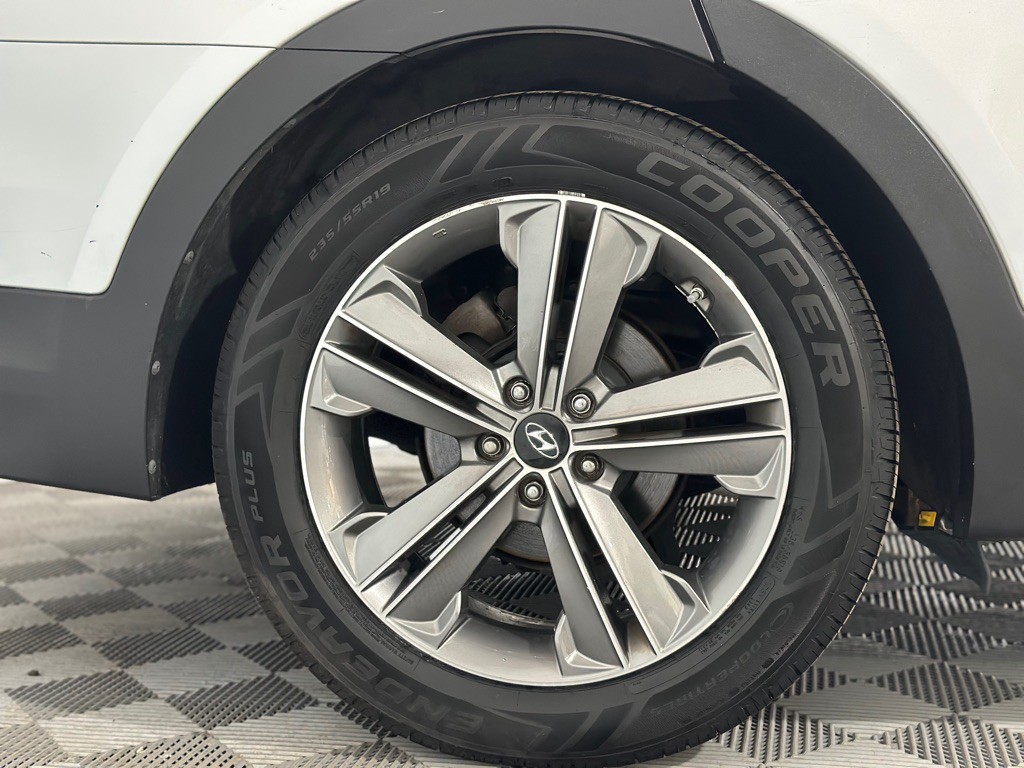 2014 Hyundai Santa Fe Image 51