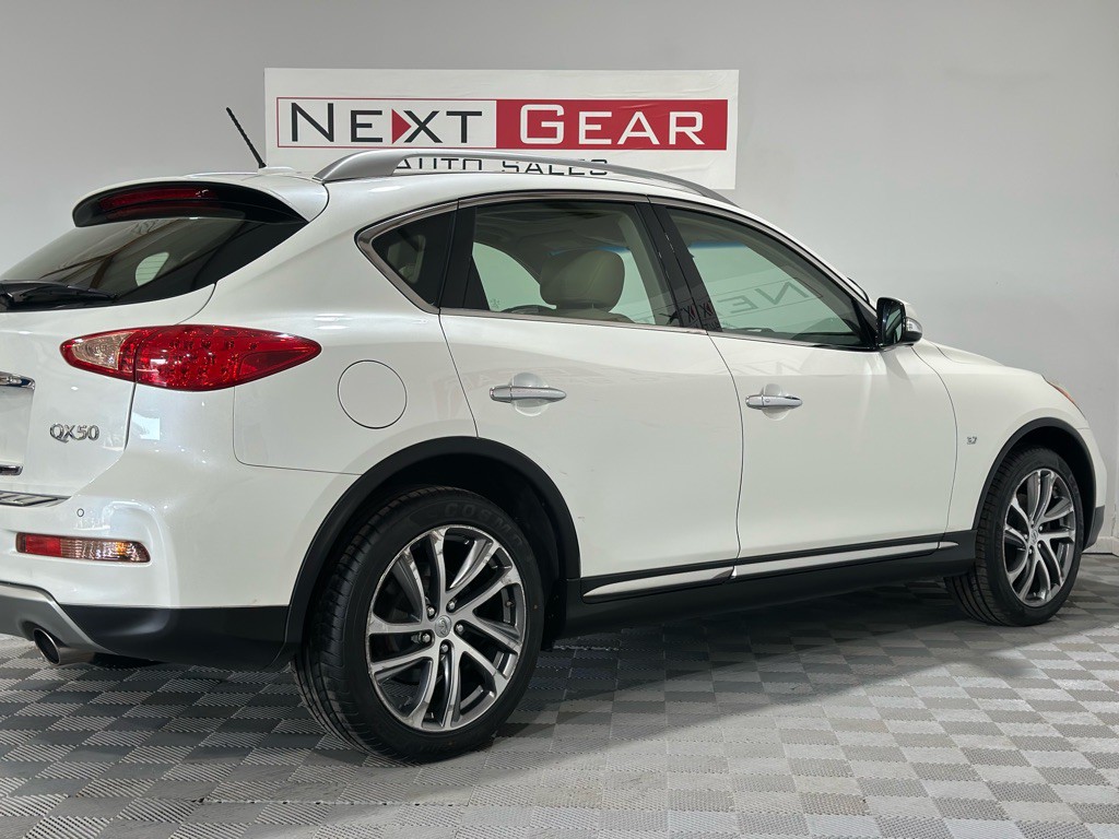 2017 INFINITI QX50 Image 8