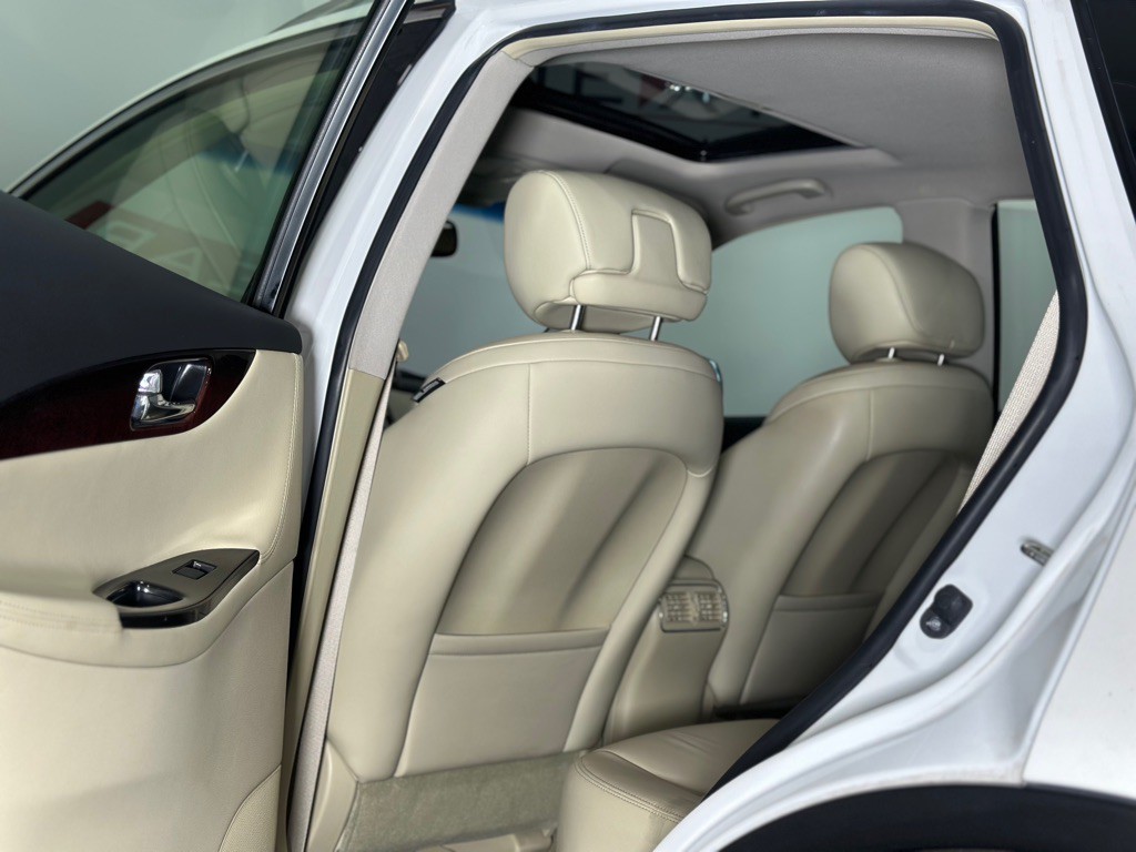2017 INFINITI QX50 Image 10