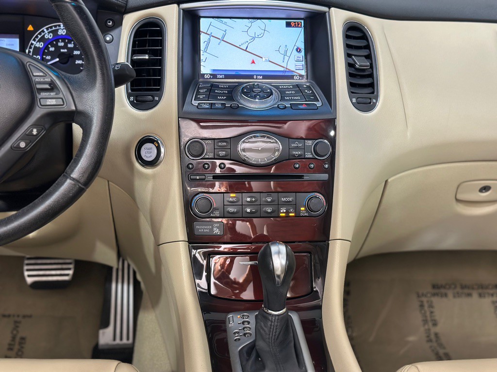 2017 INFINITI QX50 Image 14