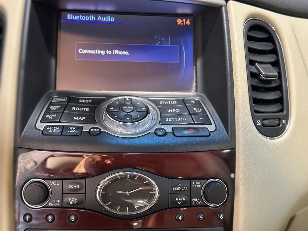 2017 INFINITI QX50 Image 17