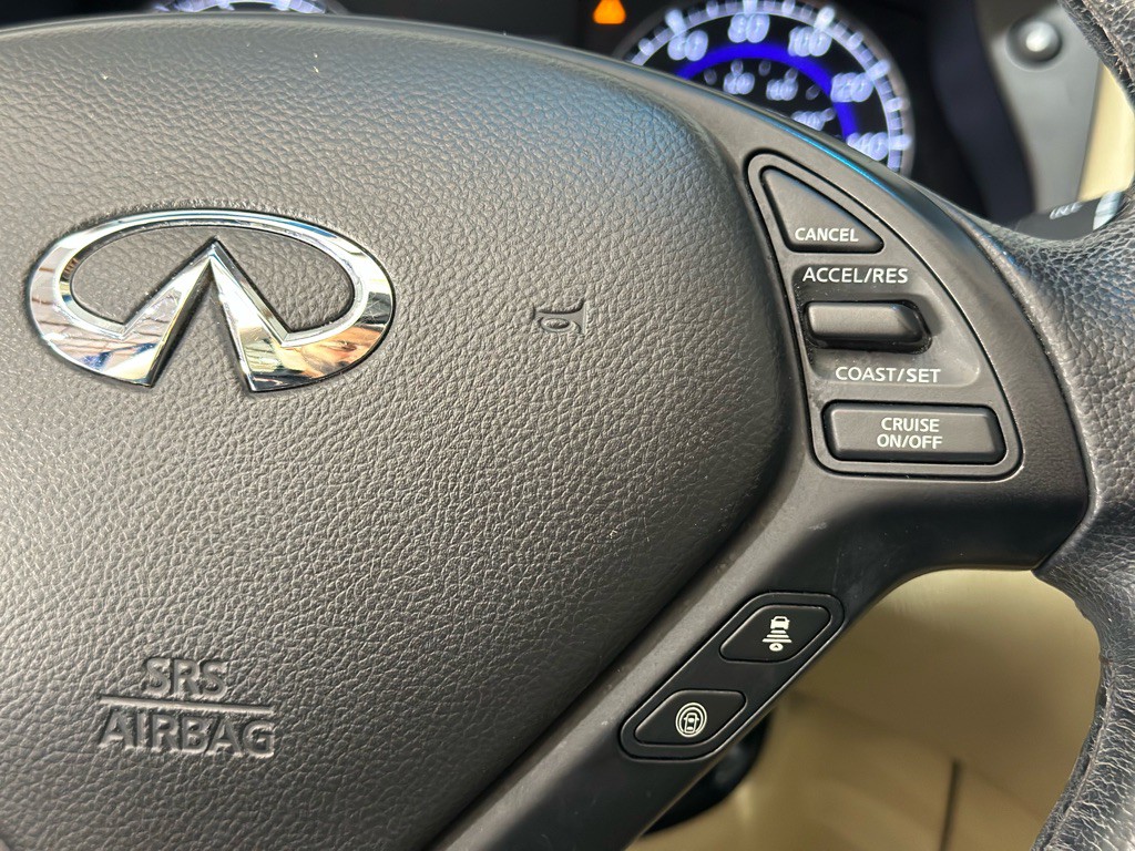 2017 INFINITI QX50 Image 32