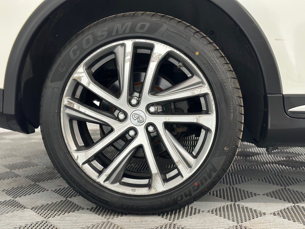 2017 INFINITI QX50 Image 43