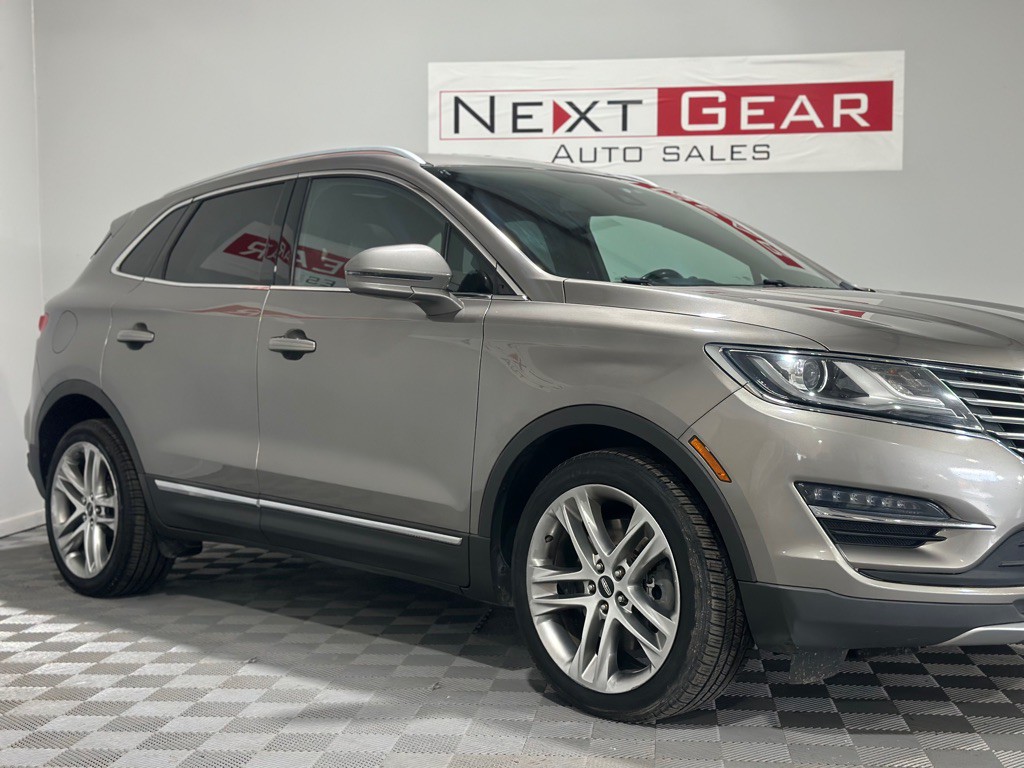 2016 Lincoln MKC Image 2