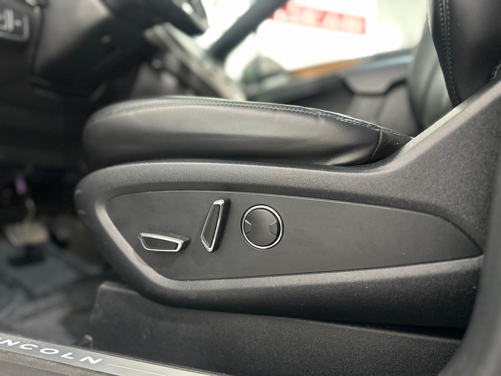 2016 Lincoln MKC Image 27