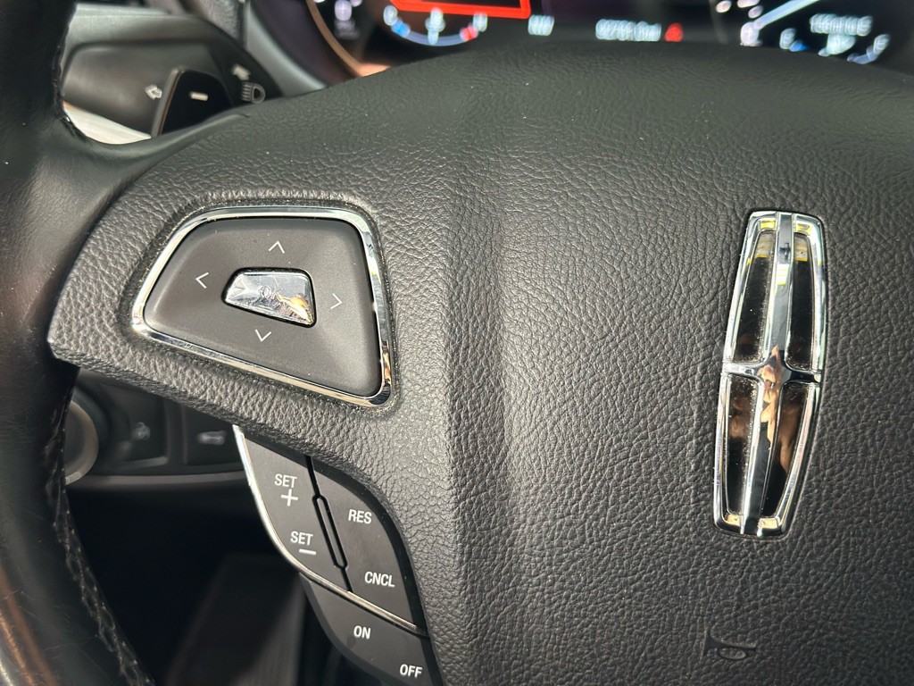 2016 Lincoln MKC Image 32