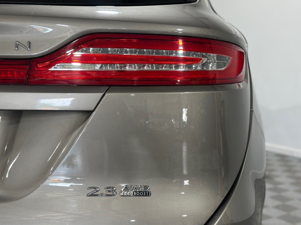 2016 Lincoln MKC Image 38