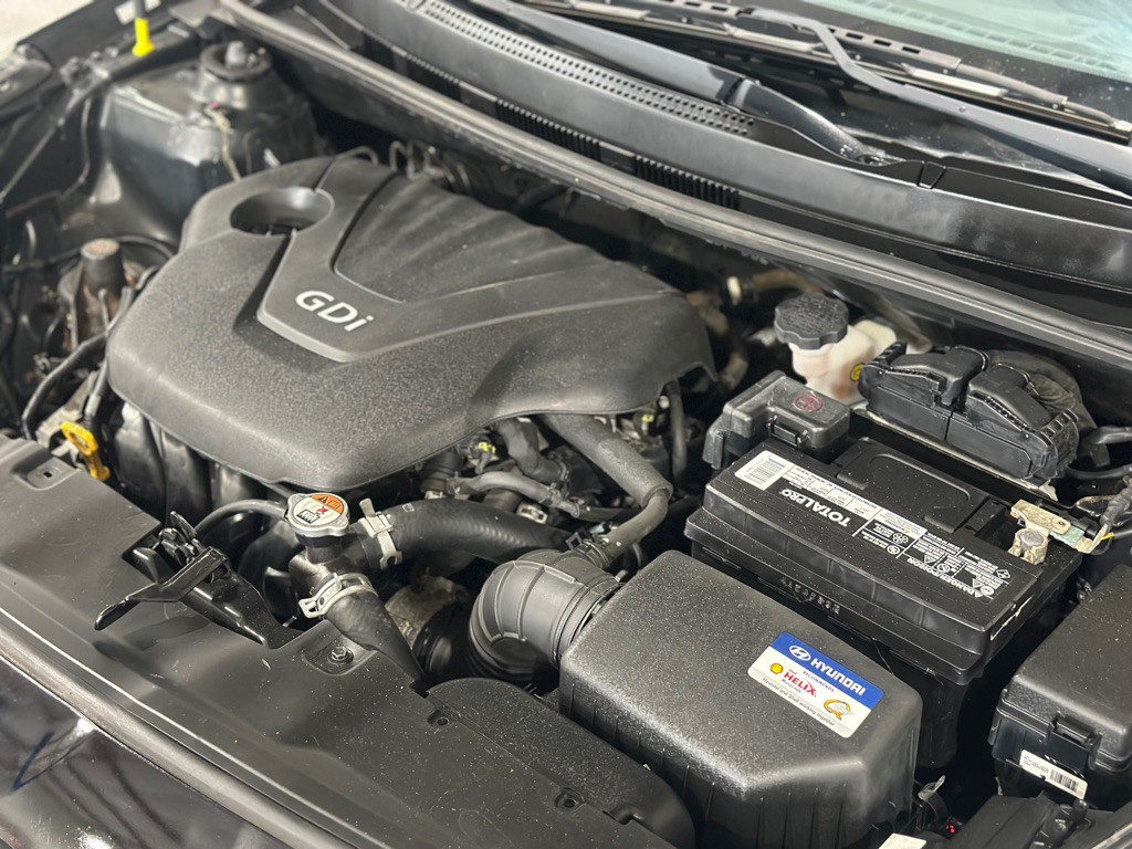 2015 Hyundai Accent Image 27