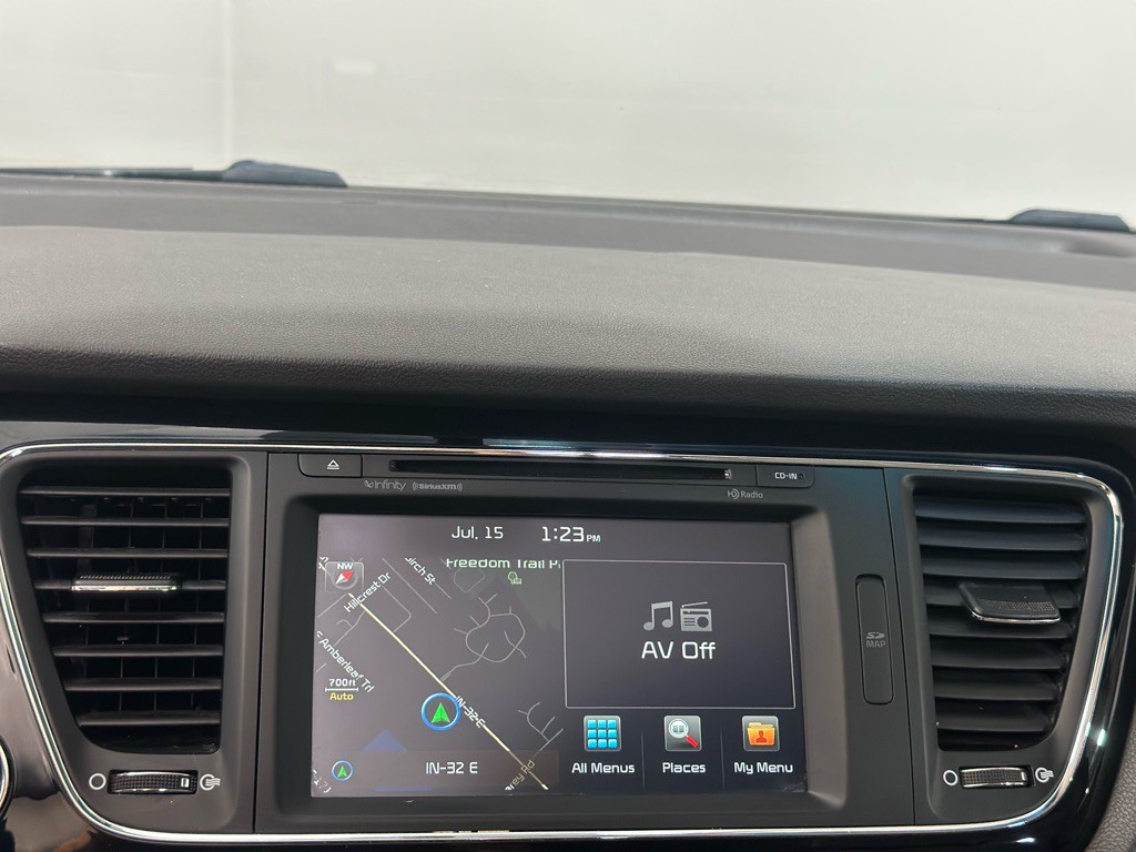 2016 Kia Sedona Image 16