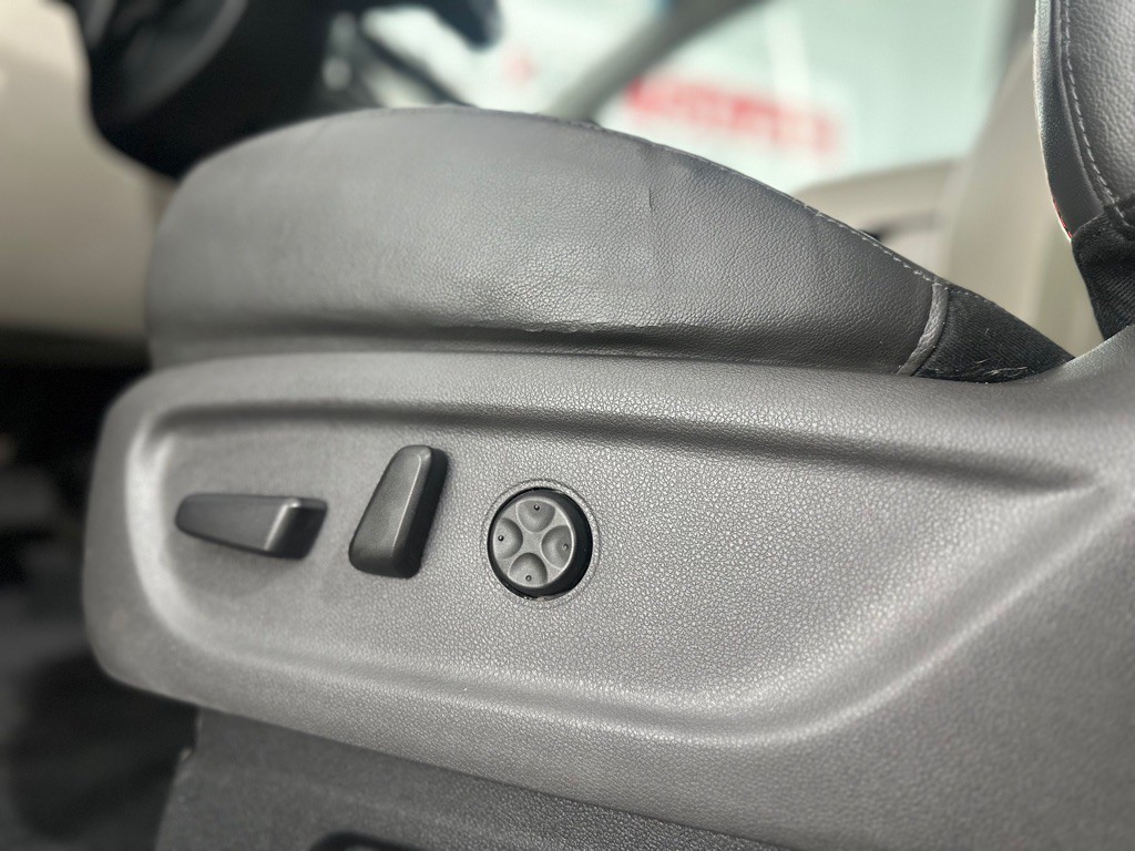 2016 Kia Sedona Image 30