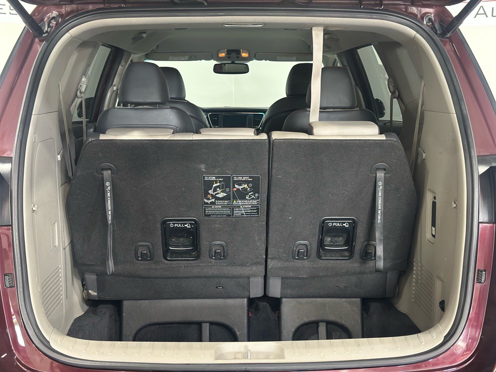 2016 Kia Sedona Image 48