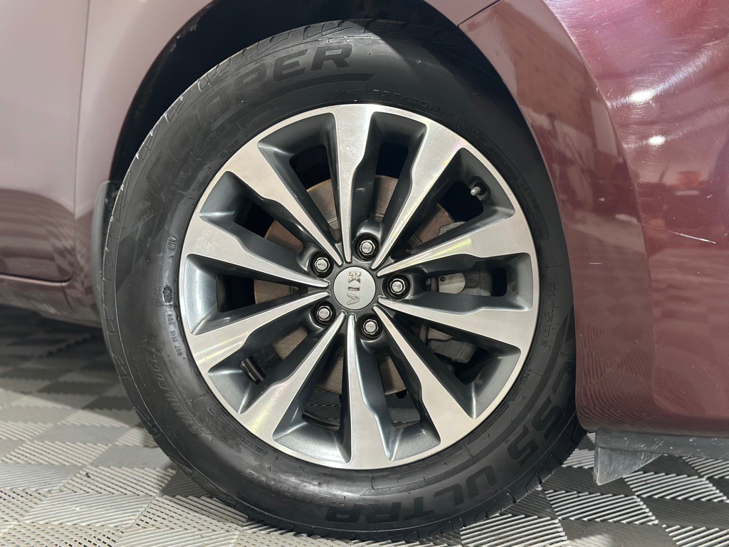 2016 Kia Sedona Image 52