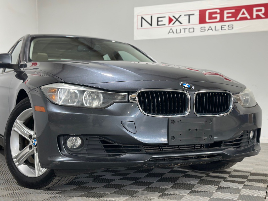 2013 BMW 3 Series Image 5