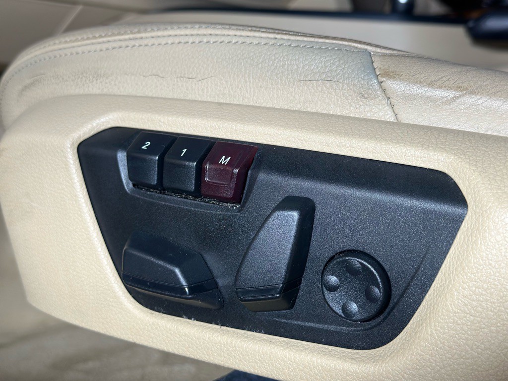 2013 BMW 3 Series Image 30