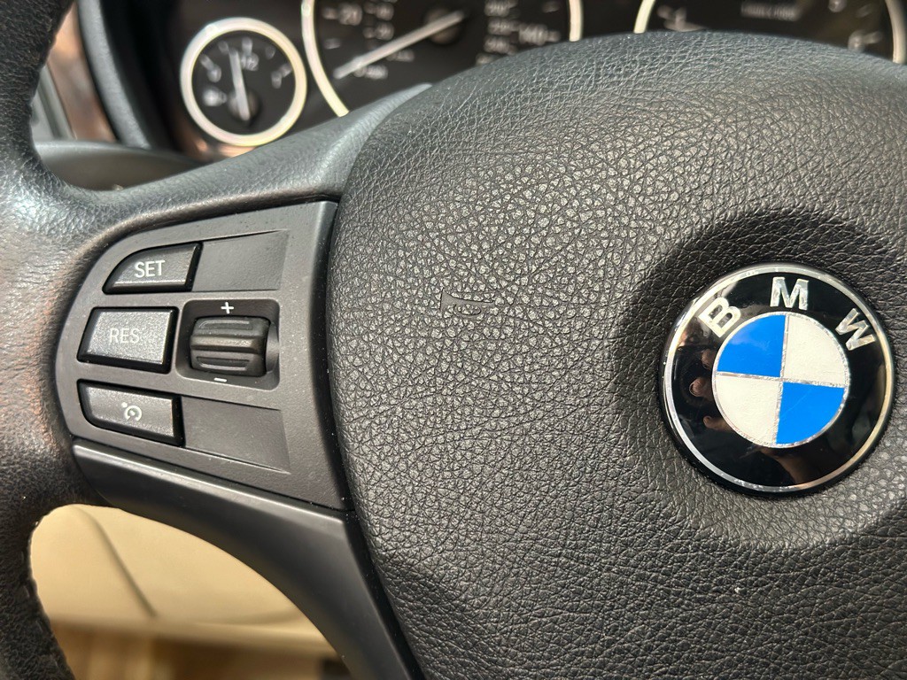 2013 BMW 3 Series Image 34