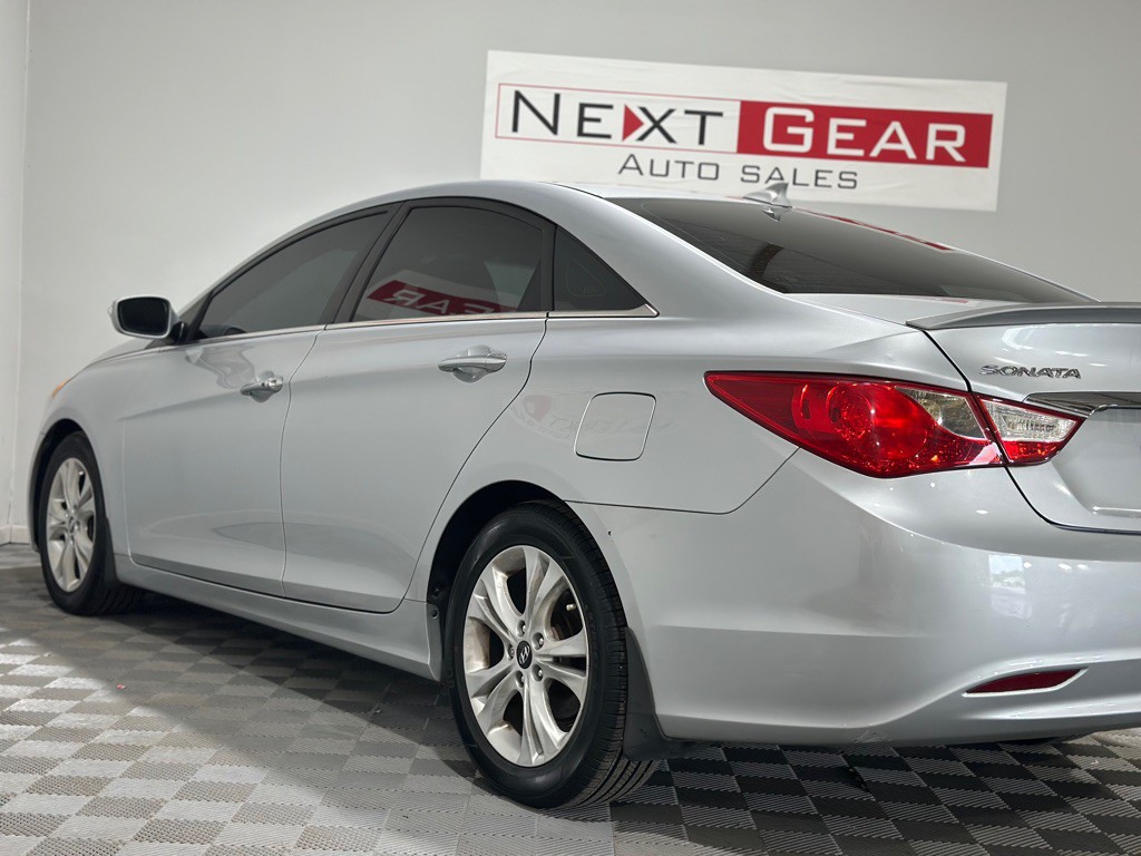 2013 Hyundai Sonata Image 7