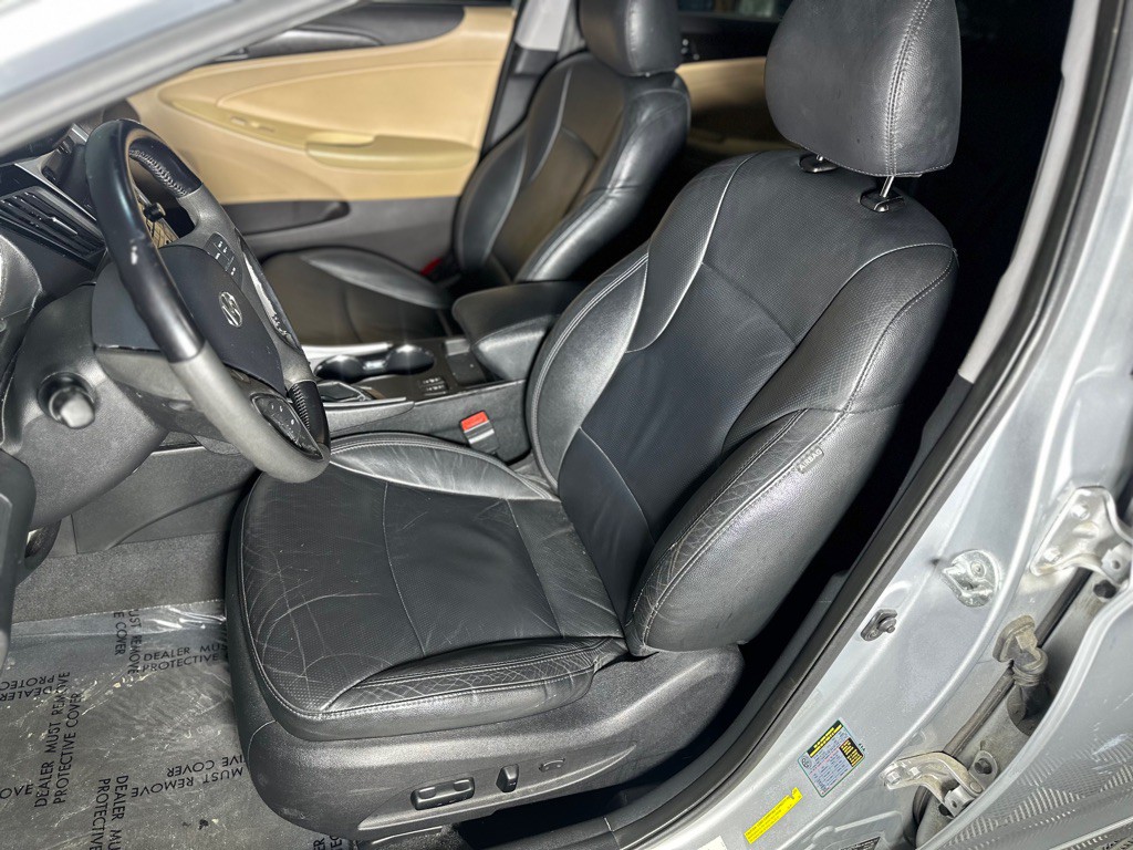 2013 Hyundai Sonata Image 25