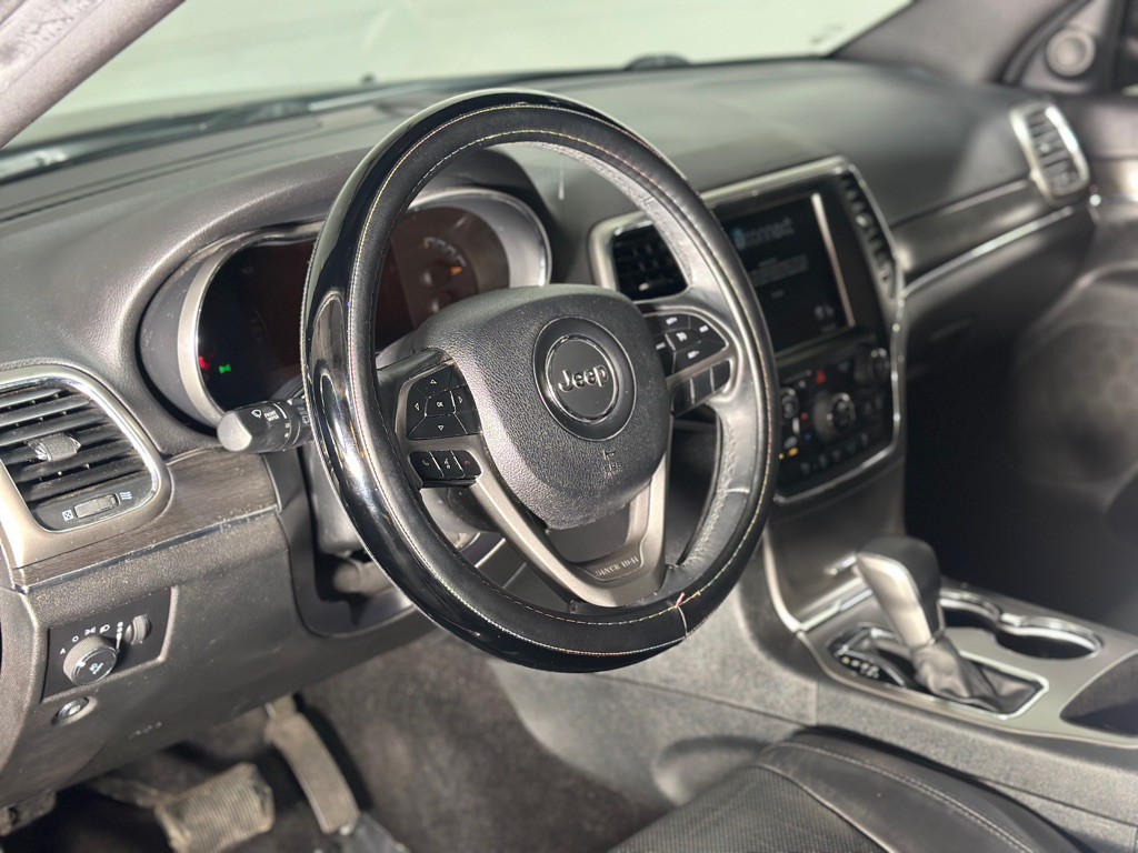 2018 Jeep Grand Cherokee Image 32