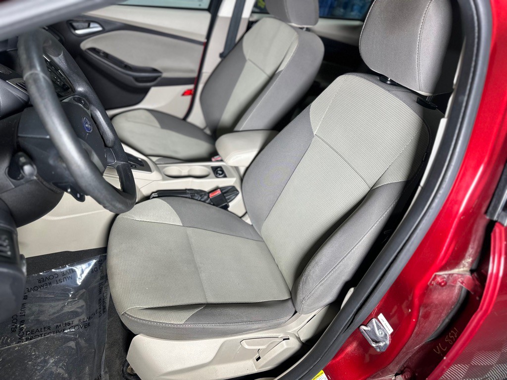 2013 Ford Focus Image 24